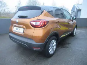Renault Captur Limited NAVI LED SHZG PDC TEMPOMAT KLIMA Bild 5