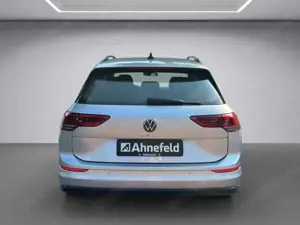 Volkswagen Golf VIII Variant 2.0 TDI Life NAVI ACC LED Bild 5