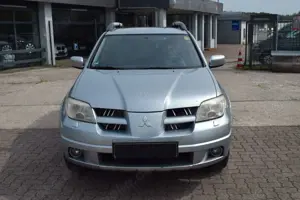 Mitsubishi Outlander 2.4 Intense LPG Bild 2