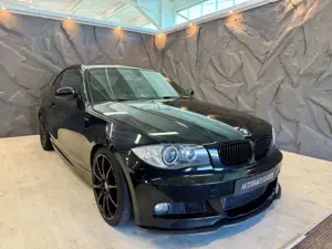 BMW 123 D Coupe/CARBON/M-PAKET/NAVI/18ZOLL/TOP Bild 3