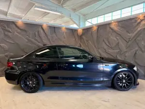 BMW 123 D Coupe/CARBON/M-PAKET/NAVI/18ZOLL/TOP Bild 4