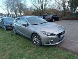Mazda 3 3 SKYACTIV-D 150 Automatik Sports-Line Bild 3