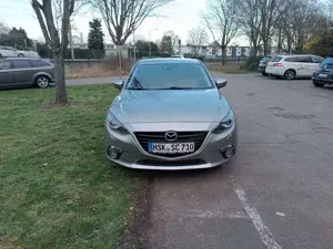 Mazda 3 3 SKYACTIV-D 150 Automatik Sports-Line Bild 2