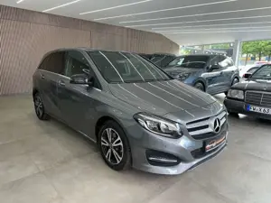 Mercedes-Benz B 200 d*Comand*Totwinkel*LED*AppleCarPlay*