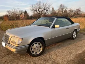 Mercedes-Benz 320 W124 Cabrio
