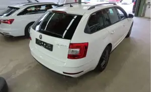 Skoda Octavia Co 2.0d DSG Soleil NAVI+/ACC/SHZ/RFK/8Fa Bild 5