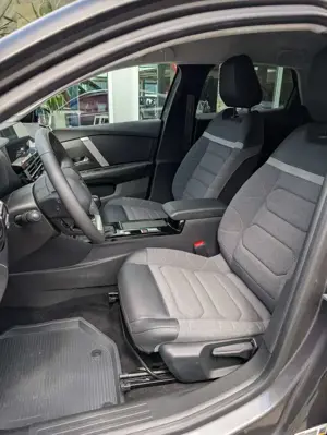 Citroen C4 PureTech 130  Feel Bild 5