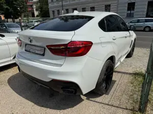 BMW X6 xDrive 40d M-Paket Led Kamera Head-up AHK Bild 4