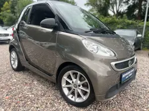 smart forTwo CABRIO*KLIMA*AUTOMATIK*SERVO*NAVI* Bild 4