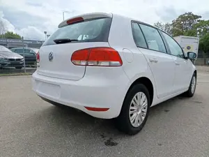 Volkswagen Golf VI Trendline Bild 5