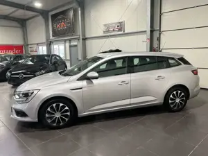 Renault Megane Bild 2