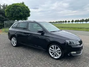 Skoda Fabia Combi Joy Sport/Klimaaut./Temp./Sitzh./AHK