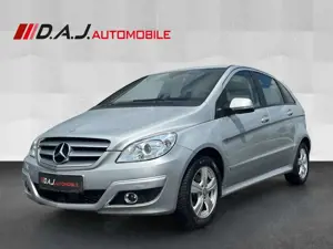 Mercedes-Benz B 180 BlueEfficiency / Klima SHZ LM-Räder BT