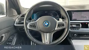 BMW 330 e A xDrive Tou M Sport,AHK,ACC,HuD,HIFI,19"LM Bild 5
