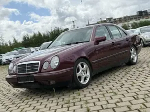 Mercedes-Benz E 200 Avantgarde