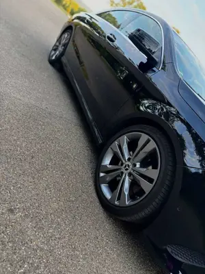 Mercedes-Benz CLA 200 d 7G-DCT Urban Bild 5