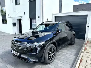 Mercedes-Benz EQB 350 4Matic AMG Line 7-Sitzer 8-fach *unfallfrei* Leder