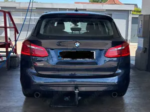 BMW 220 220d Active Tourer Sport Line Sonderausstattung