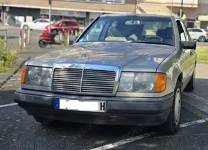 Mercedes-Benz E 230 E-Klasse