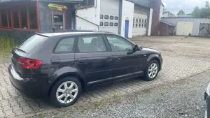 Audi A3 1.6 Ambiente Automatik Sitzheizung Teilleder Bild 2
