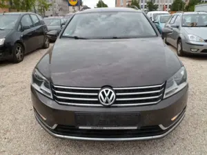 Volkswagen Passat Variant 1.4 TSI BlueMotion *NAVI;TEMPO;AHK;DACHRELING*