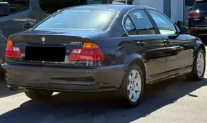 BMW 320 320i