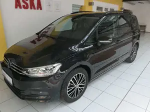 Volkswagen Touran 1.5TSI DSG*AHK*DYNAUDIO*Panoramadach*StHz