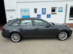 Audi A4 Avant 2.0 TFSI quattro*LED*PANO*AHK* Bild 5
