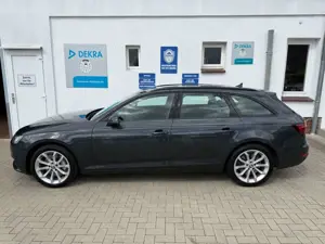 Audi A4 Avant 2.0 TFSI quattro*LED*PANO*AHK* Bild 2