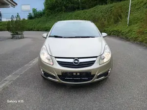 Opel Corsa 1,4 Neu TÜV Neu Inspektion Garantie Fahrradträger