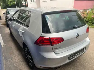 Volkswagen Golf Lounge BMT DSG 105000KM Motoschaden ! Bild 5