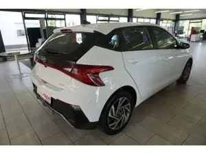 Hyundai i20 1.0 T-GDI Trend App Kamera Temp DAB Freisprech Bild 5