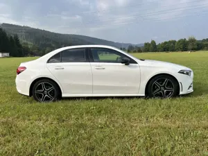 Mercedes-Benz A 200 AMG-Line + Night Paket Bild 4