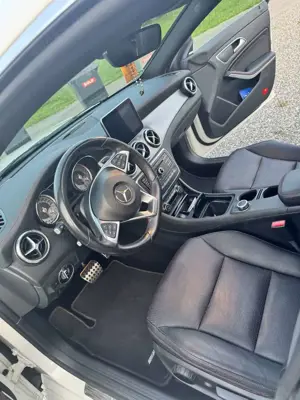 Mercedes-Benz CLA 250 CLA 250 (117.944) Bild 5