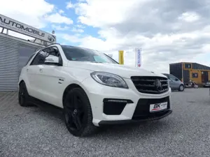Mercedes-Benz ML 63 AMG V8 BiTurbo Pano Sitzheizung Navi HK Xenon BT-Audi
