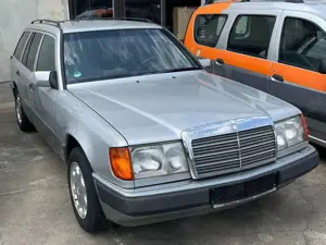 Mercedes-Benz E 230 TE