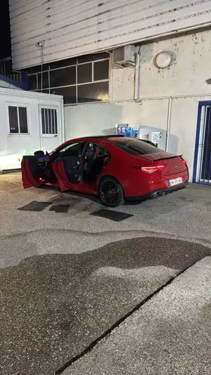 Mercedes-Benz CLA 200 d Shooting Brake 8G-DCT AMG Line Bild 3