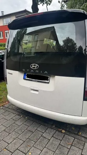 Hyundai STARIA 2.2 CRDi Trend ++ neuwertig ++ 9 Sitzer ++ Bild 3