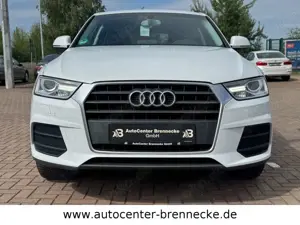 Audi Q3 *Navi*Xenon*PDC*8-fach bereift* Bild 2
