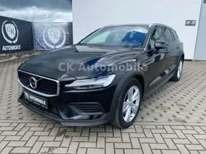 Volvo V60 D4 CrossCountry Pro AWD/Navi/BLIS/Kamera/LED