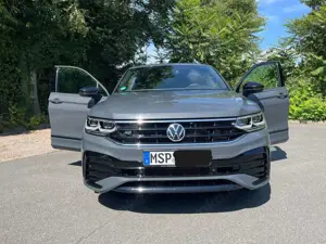 Volkswagen Tiguan 2.0 TSI OPF 4Motion DSG R-Line_ACC_AHK Bild 1