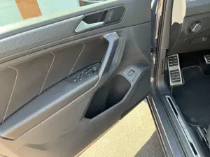 Volkswagen Tiguan 2.0 TSI OPF 4Motion DSG R-Line_ACC_AHK Bild 5