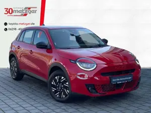 Fiat 600 Red 54kWh +LED-Scheinwerfer +Klimaautomatik
