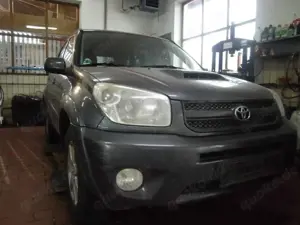 Toyota RAV 4 2.0 D-4D Sol 4X4