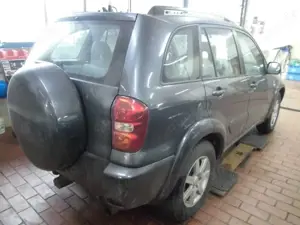 Toyota RAV 4 2.0 D-4D Sol 4X4 Bild 3