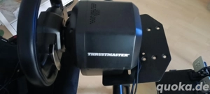 Rennstuhl mit Thrustmaster Lenkrad und Pedalen Bild 4