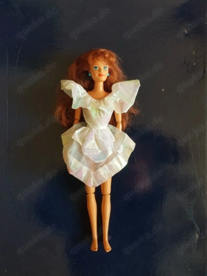 Barbiepuppe mit Gelenken aus den 90ern