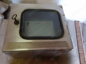 Edelstahl-Schaltkasten mit Sichtfenster wasserdicht