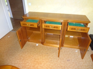 Kommode, Holzfurnier, 3 türig, 3 Schübe, B 170 cm Bild 3