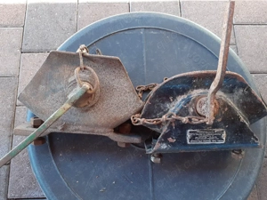 Traktor- oder Anhänger-Zugmaul mit Bolzen